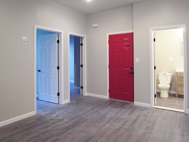 Building Photo - 119 Prospect St