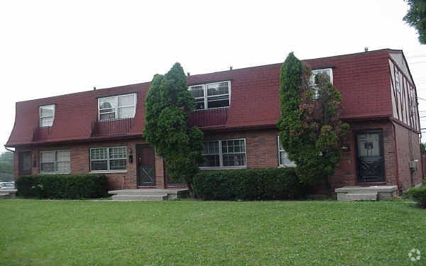 Primary Photo - Ironwood Court Apartments