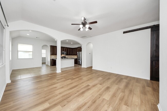 Building Photo - 17010 Upper Ridge Ln