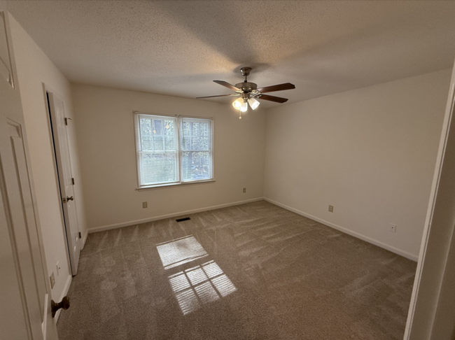 Building Photo - Beautiful Cary Townhome