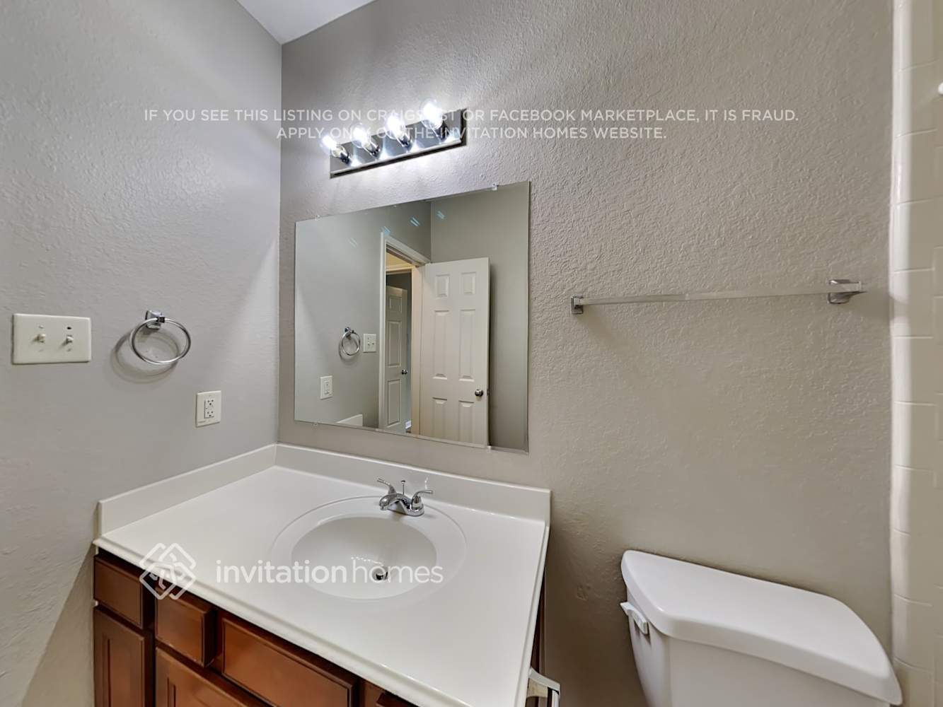 Building Photo - 625 Rocky Hollow Ln