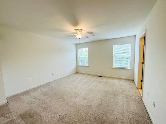 Building Photo - TOWNHOME AVAILABLE IN BALTIMORE CITY