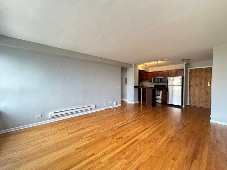 Building Photo - 4180 N Marine Dr