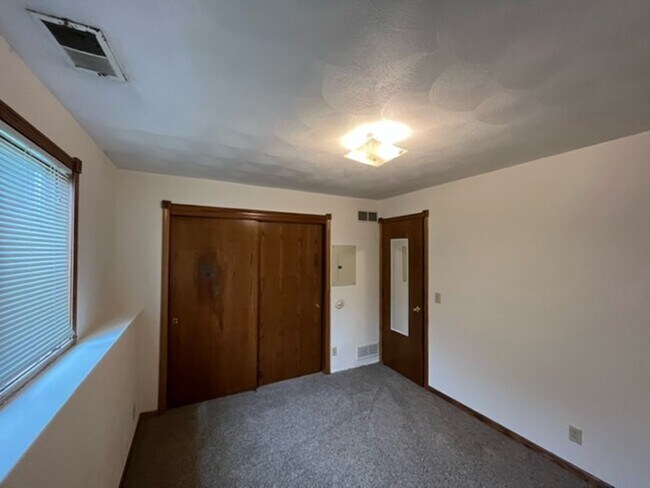 Building Photo - 291