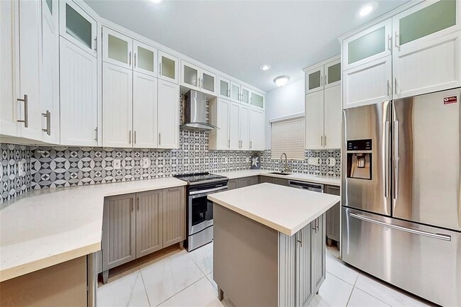 Building Photo - 632 N Eldridge Pky