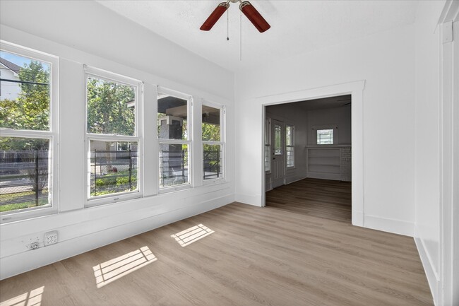 Building Photo - 1607 Holman St