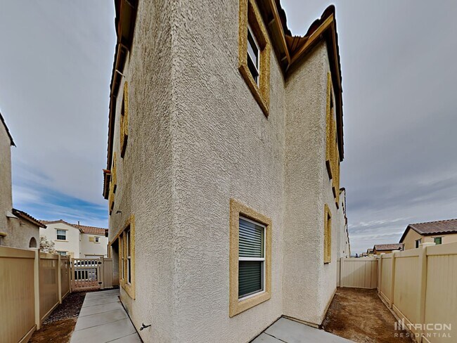 Building Photo - 5416 Flowing Spring St