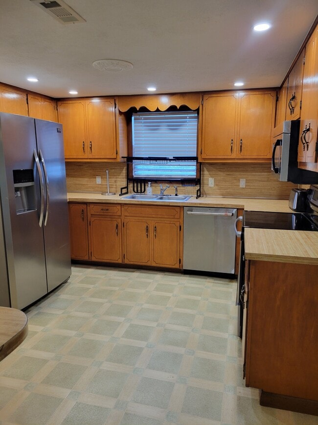 Building Photo - 566 Turkey Oak Rd