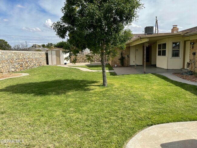 Building Photo - 11417 Rex Baxter Dr