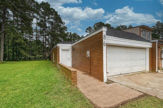 Building Photo - 86 Artesian Way