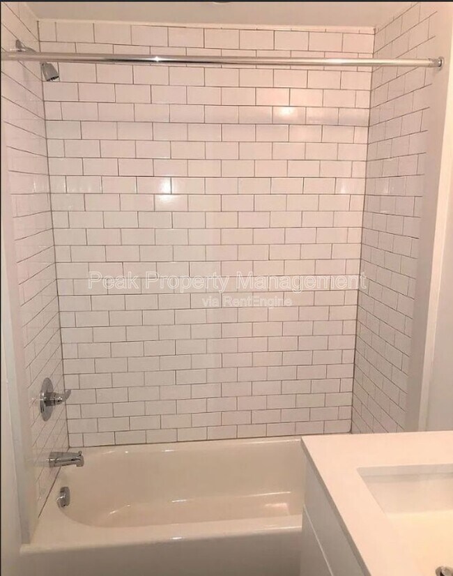 Building Photo - 2521 O St