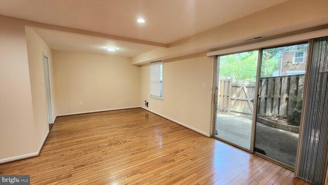 Building Photo - 10823 Bucknell Dr