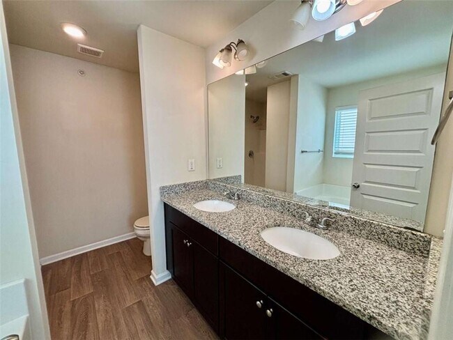 Building Photo - 629 Carlton Pointe Dr