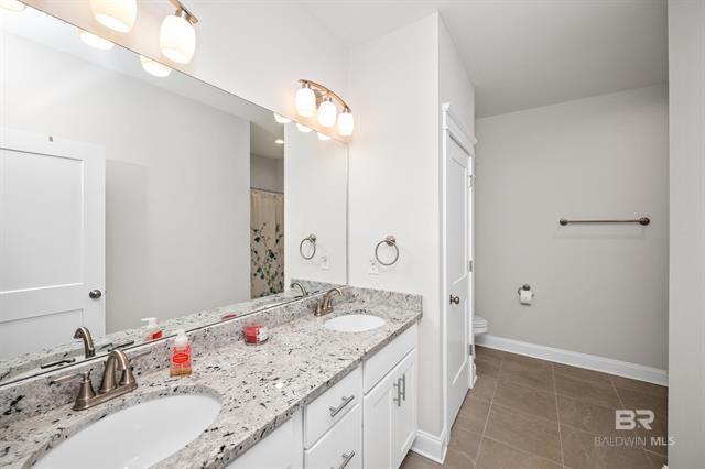 Building Photo - 176 Ornate Ave