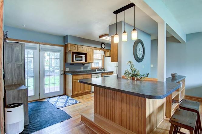 Building Photo - 2944 Uranus Ave