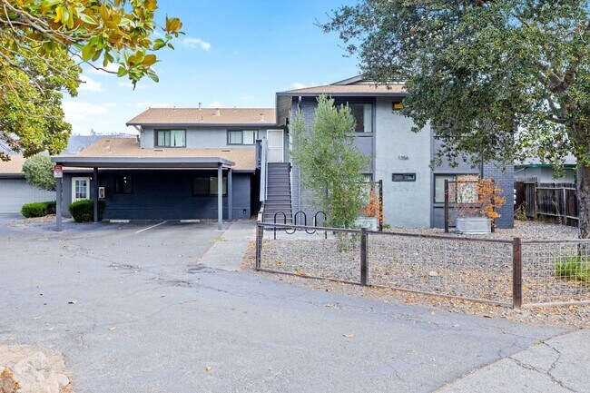 Primary Photo - 1356 Monte Vista Ave