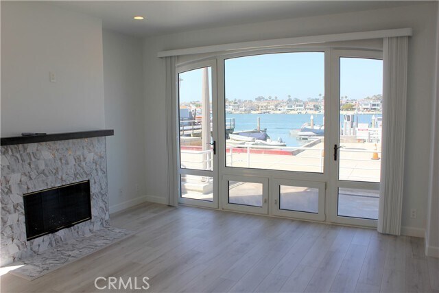 Building Photo - 813 E Bay Ave