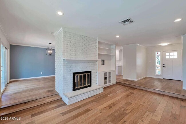 Building Photo - 5401 E Beck Ln