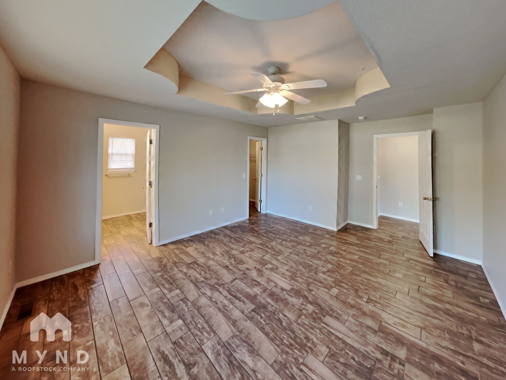 Building Photo - 711 N Jonathan Ave