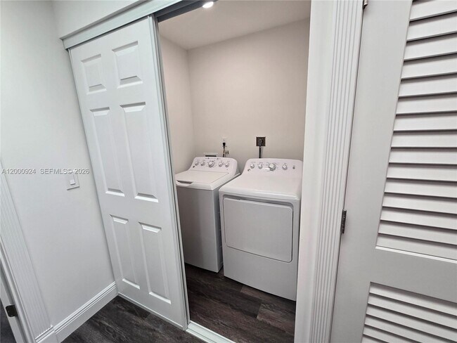 Building Photo - 3422 Deer Creek Palladian Cir