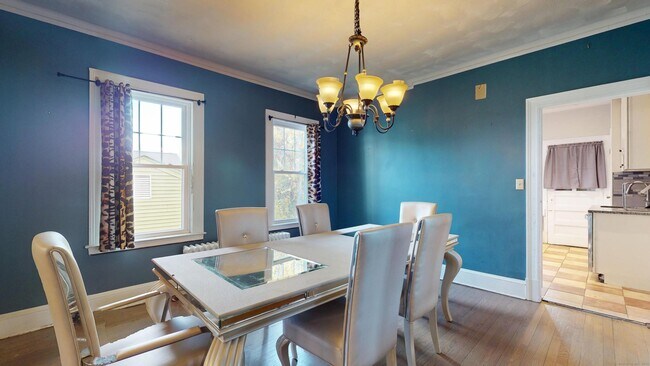 Building Photo - 217 Tower Ave