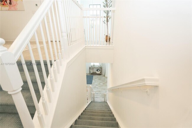 Building Photo - 11826 SW 13th Ct