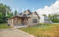 Building Photo - 2126 Brooks Ave