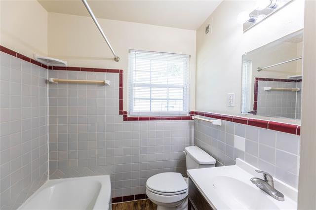 Building Photo - 2627 Tealford Dr