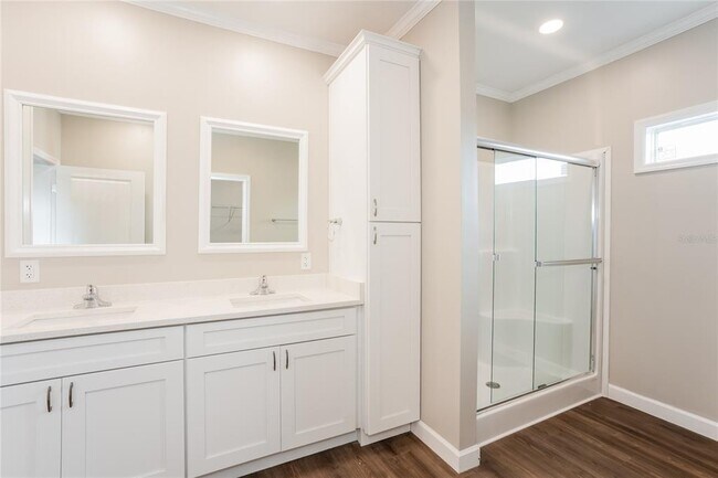 Building Photo - 1311 28th St S