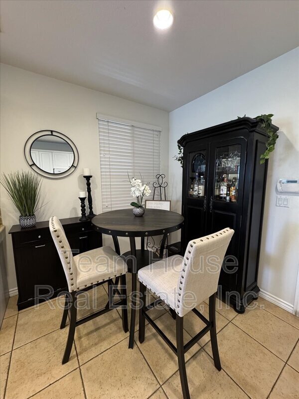 Building Photo - 26734 Via Bellazza