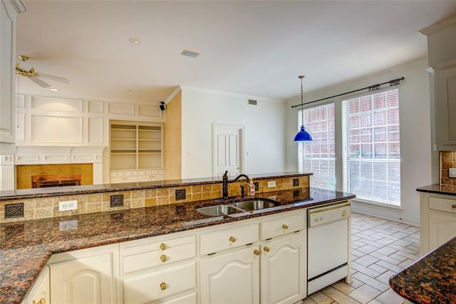 Building Photo - 124 Dickens Dr