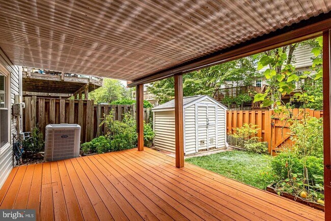 Building Photo - 13491 Old Dairy Ct