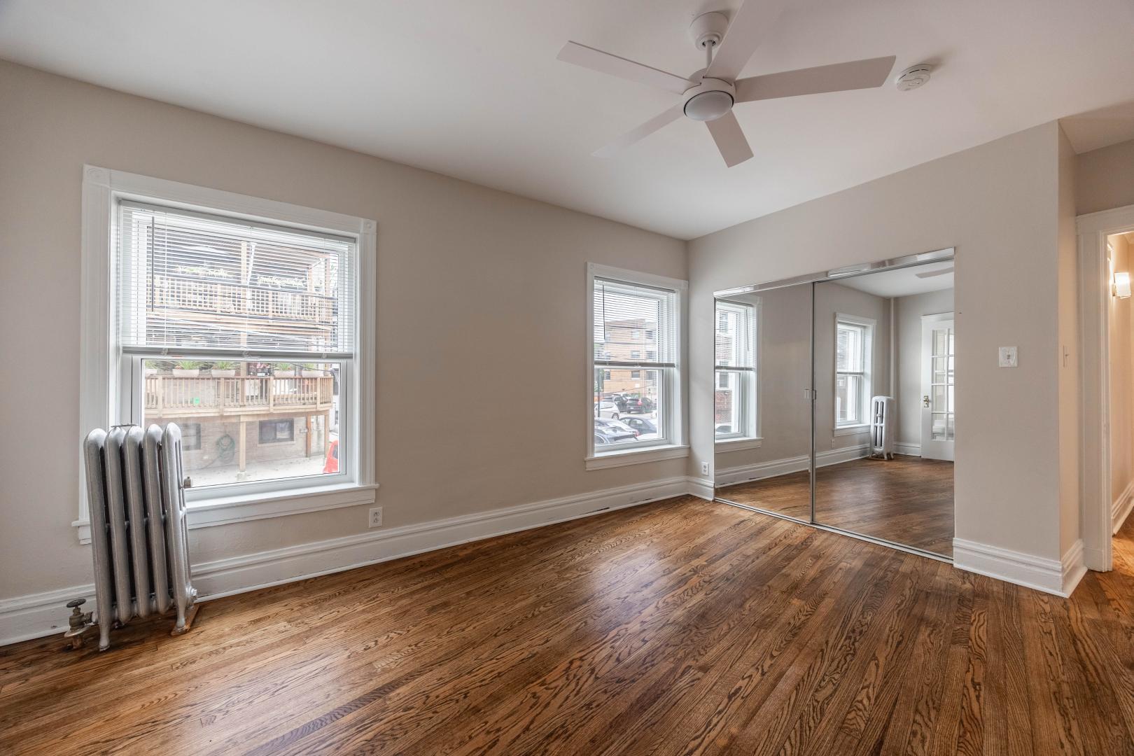Building Photo - 1227 W Jarvis Ave