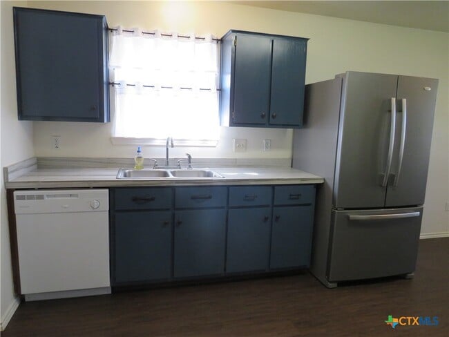 Building Photo - 2501 Westwood Dr