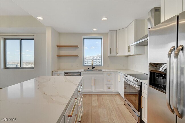 Building Photo - 8255 S Las Vegas Blvd