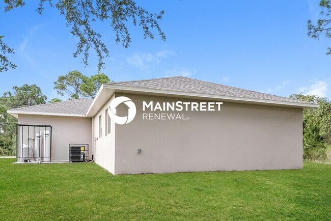 Building Photo - 3 Bedroom Pet-Friendly Home in Lehigh Acres, FL with Main Street Renewal