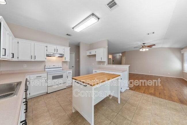 Building Photo - 659 Coral Harbor