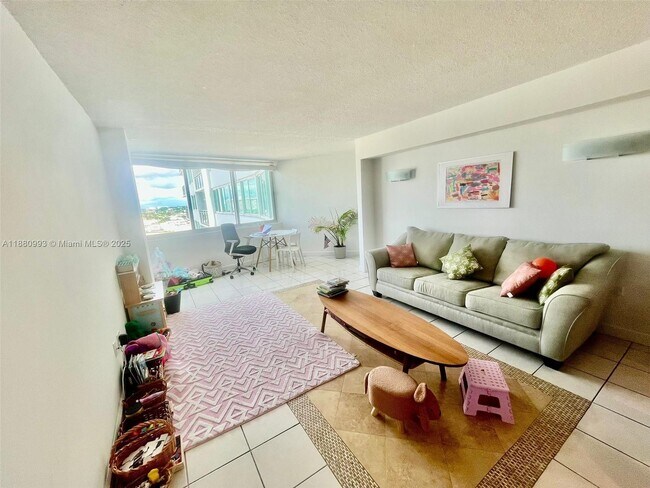 Building Photo - 7135 Collins Ave