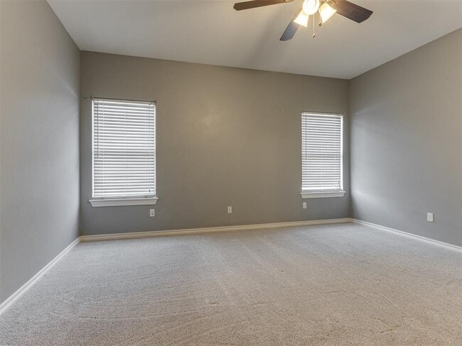 Building Photo - 7201 Meadow Lake Dr