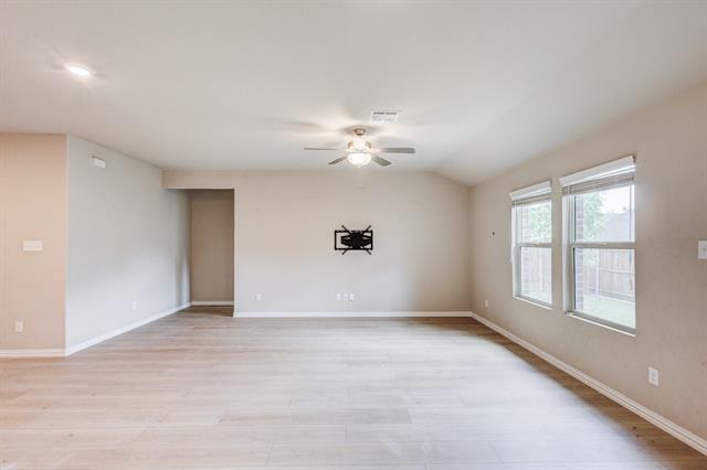 Building Photo - 208 Fieldstone Dr