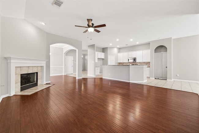 Building Photo - 15318 Bent Twig Way