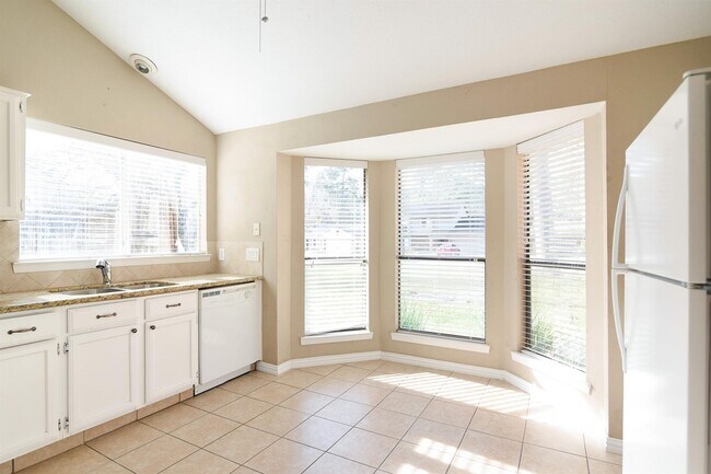 Building Photo - 25538 Chapel Ridge Ln