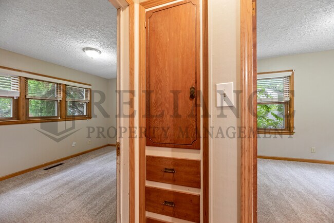 Building Photo - 7307 E Morris St