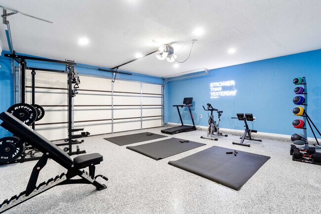 Building Photo - 6235 E Thunderbird Rd