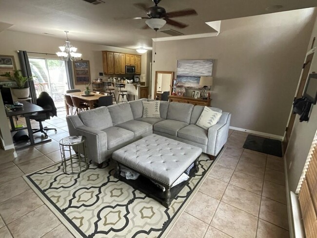 Building Photo - 2724 Cascade Falls Dr