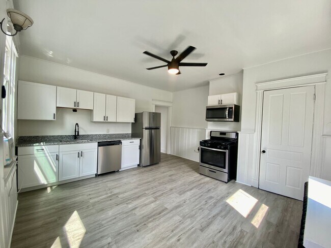 Primary Photo - 2314 Victor St