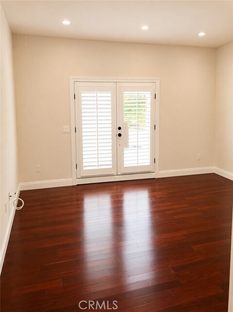Building Photo - 18048 Karen Dr