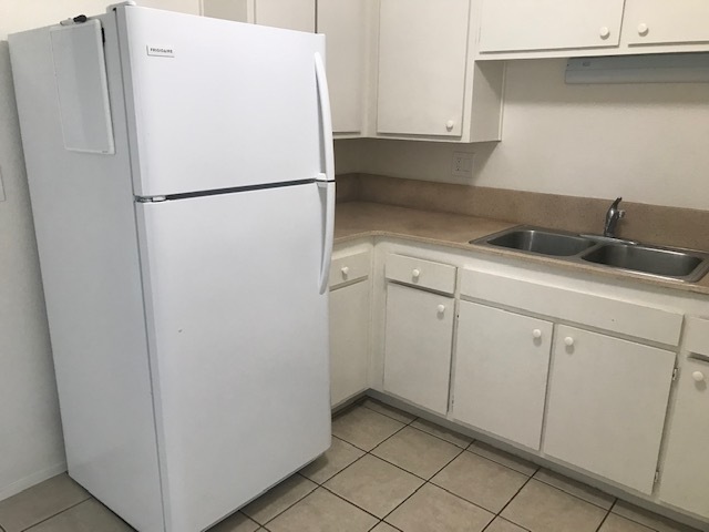 Kitchen - 1201 N Vulcan Ave