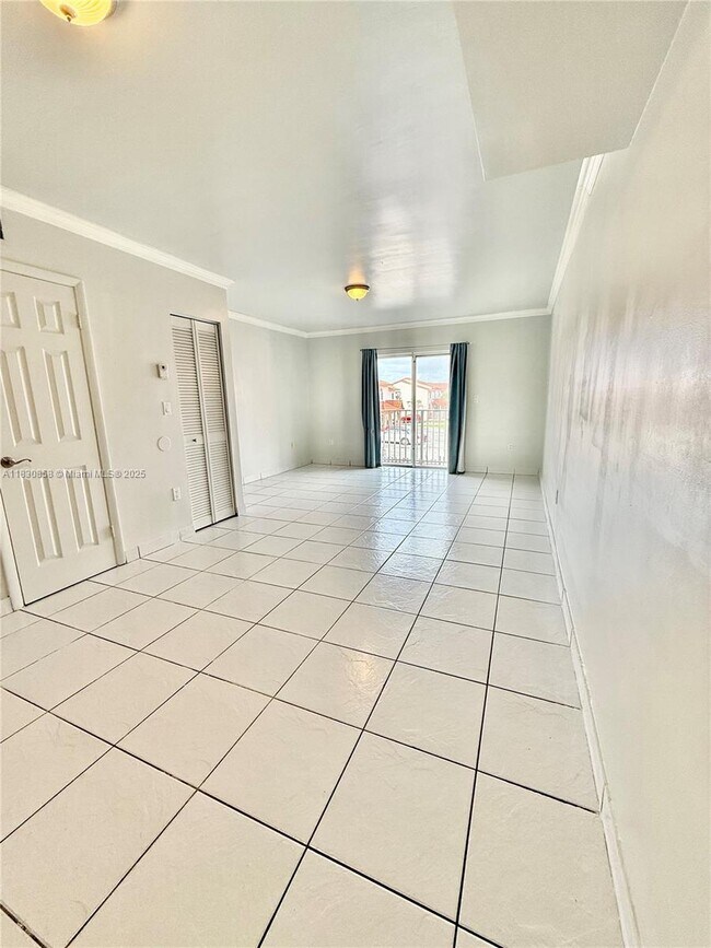 Building Photo - 3011 W 76th St