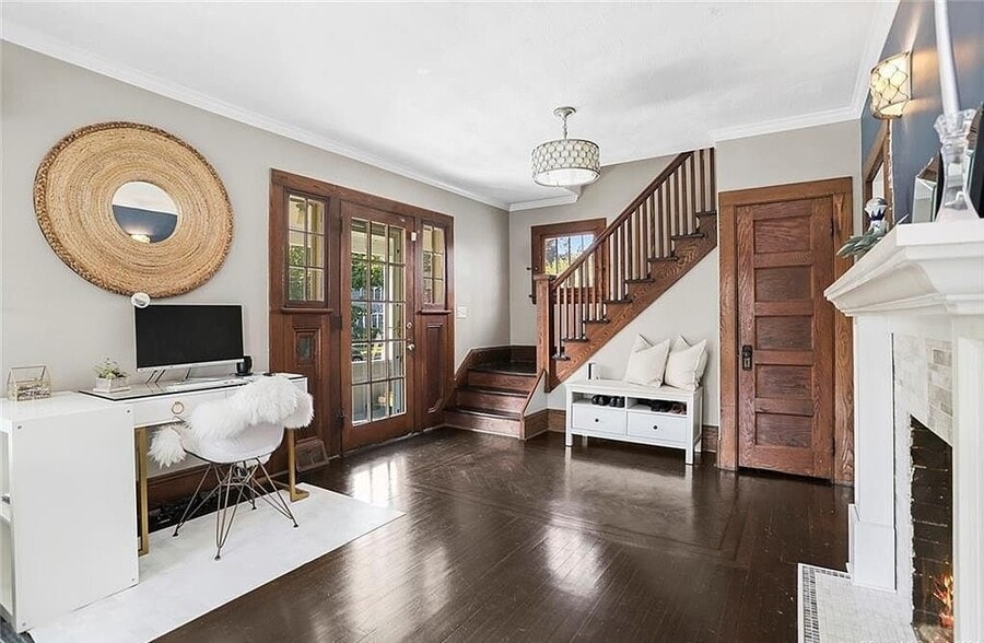 Building Photo - 49 Newman Pl